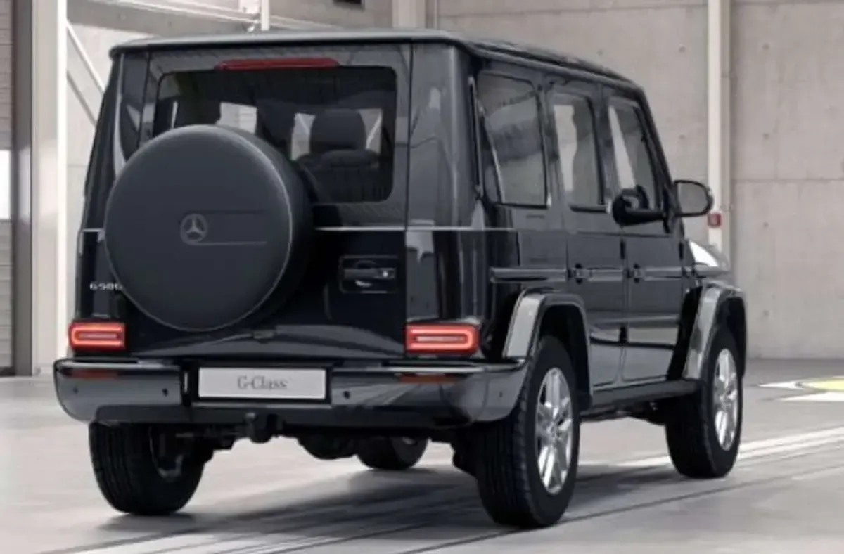 Usata Mercedes G450 Exclusive 367 CV (269 kW) 2024 Argento SUV