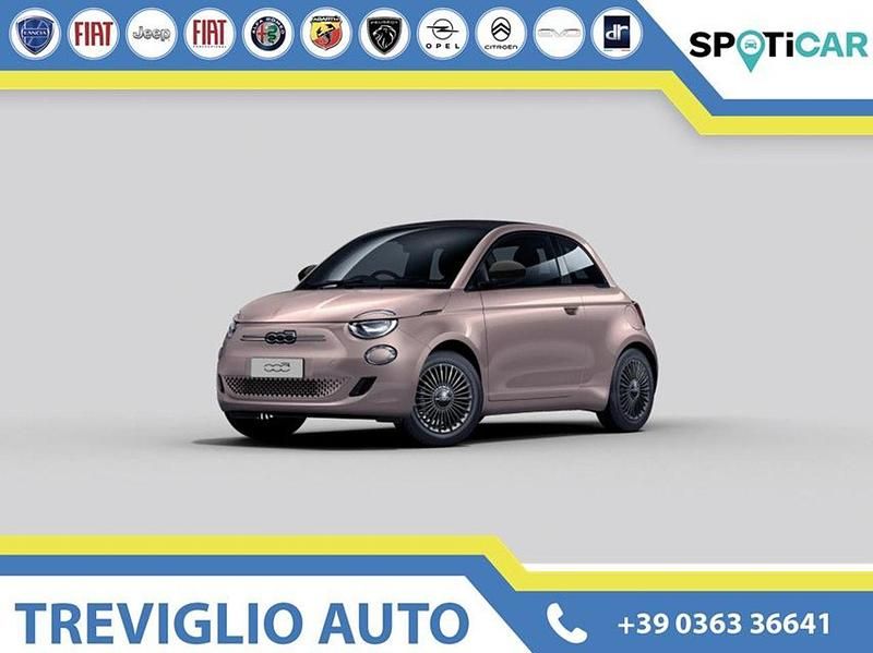 Usata Fiat 500e La Prima 86 kW (118 CV) 2021 Bianco pastello Cabrio