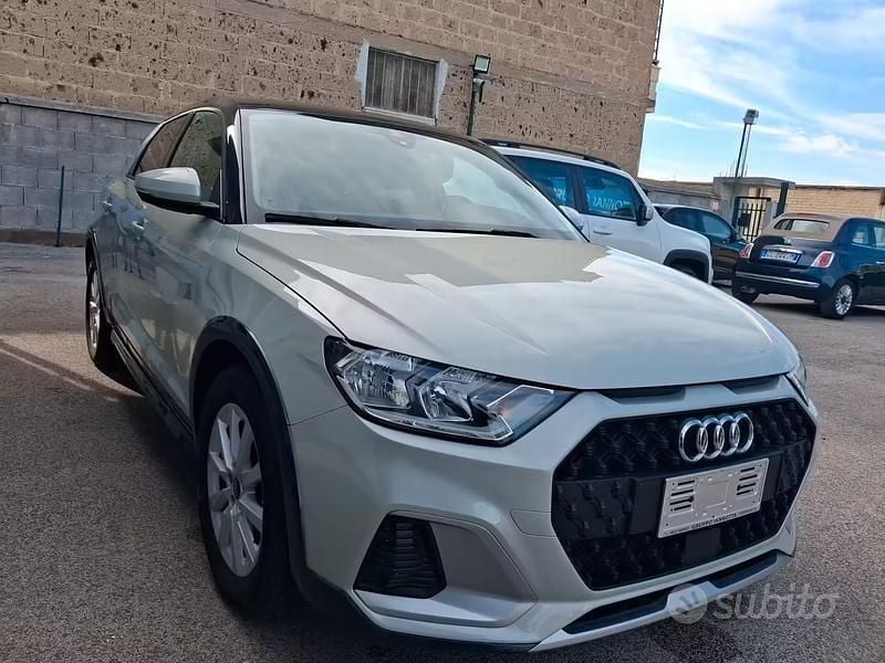 Usata Audi A1 Ambiente 110 CV (80 kW) 2023 Grigio SUV