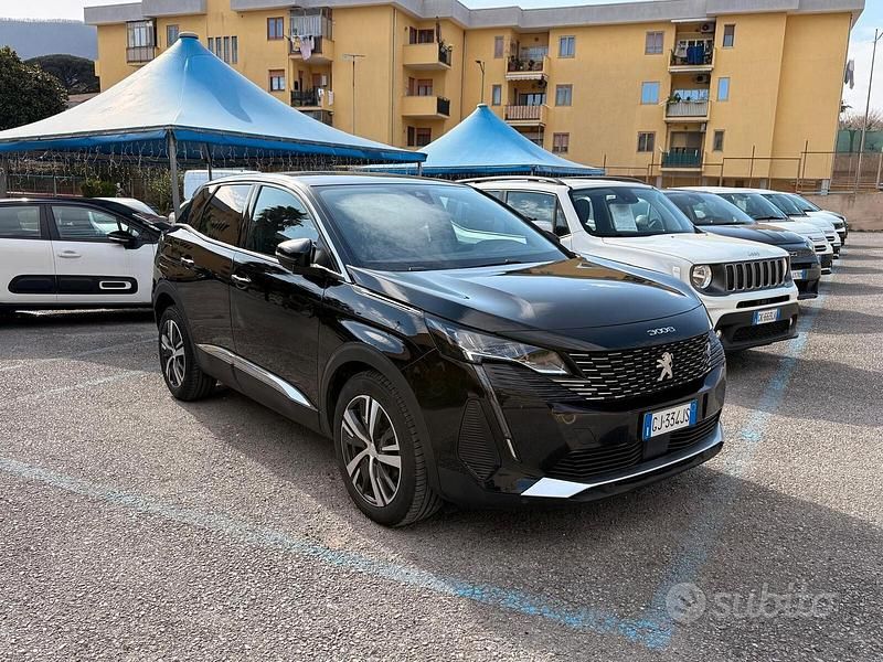 Usata Peugeot 3008 Allure 130 CV (95 kW) 2022 Nero SUV