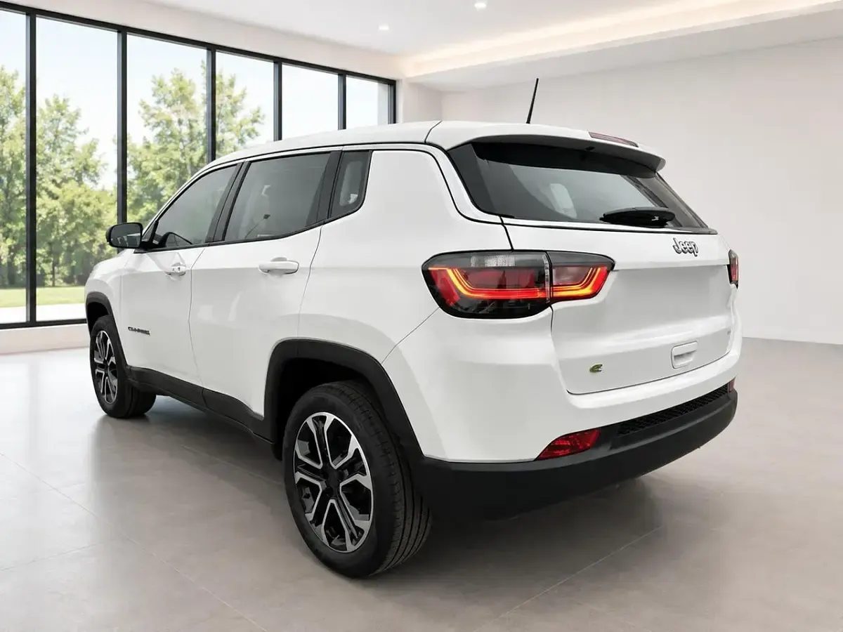 Usata Jeep Compass Altitude 131 CV (96 kW) 2024 Bianco SUV