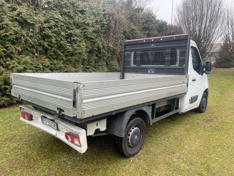 Usata Opel Movano 131 CV (96 kW) 2015 Bianco Furgone