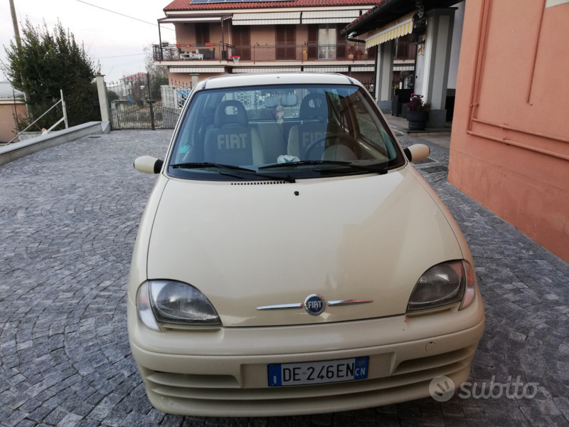 Usato 2007 Fiat 600 1.1 Benzin 54 CV (1.900 €)