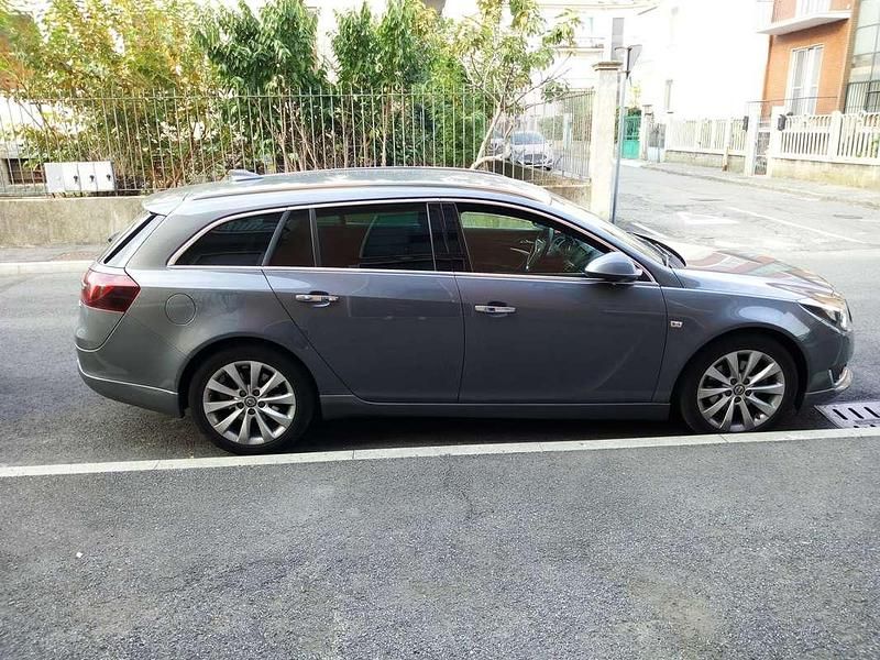 Usata Opel Insignia Business 170 CV (125 kW) 2015 Grigio Station wagon