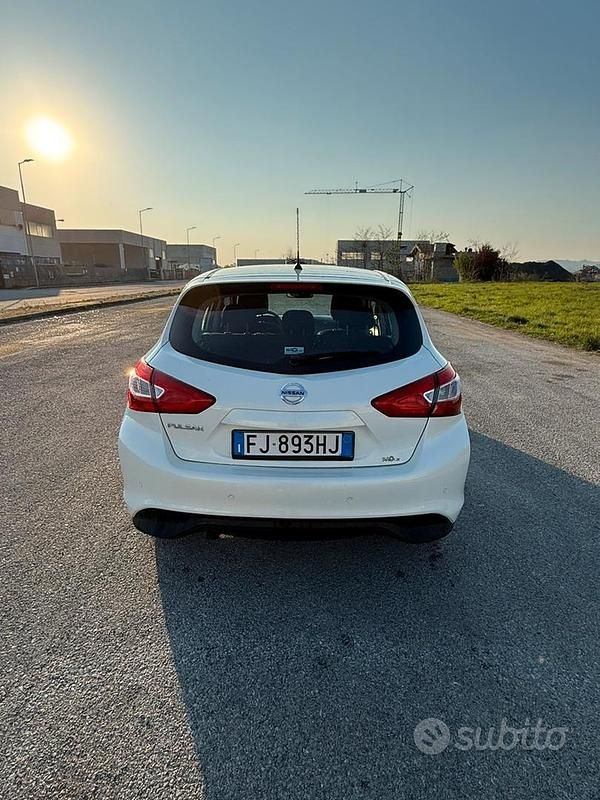 Usata Nissan Pulsar Tekna 110 CV (80 kW) 2017 Bianco Utilitaria