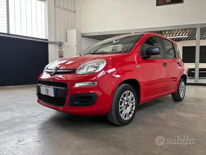 Usata Fiat Panda Easy 69 CV (50 kW) 2019 Rosso Utilitaria
