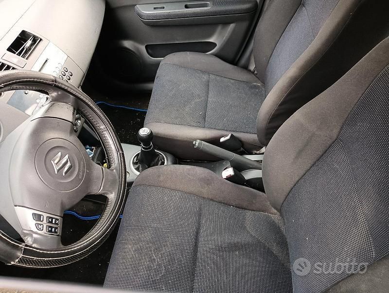 Usata Suzuki Swift 2010 Utilitaria