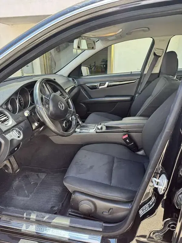 Usata Mercedes C200 Avantgarde 136 CV (100 kW) 2013 Berlina