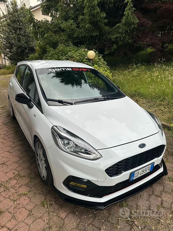 Usata Ford Fiesta ST-Line 86 CV (63 kW) 2020 Bianco Utilitaria