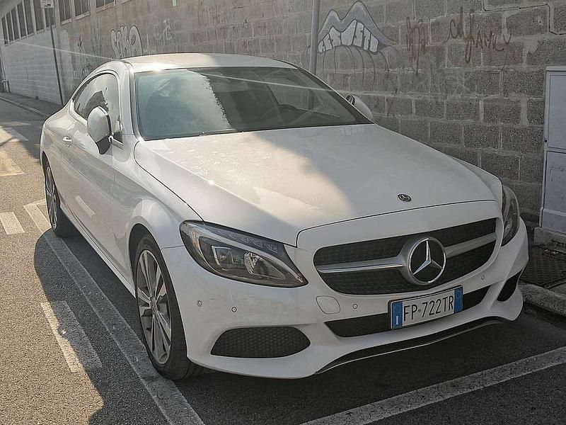 Usata Mercedes C220 Premium 170 CV (125 kW) 2018 Coupé