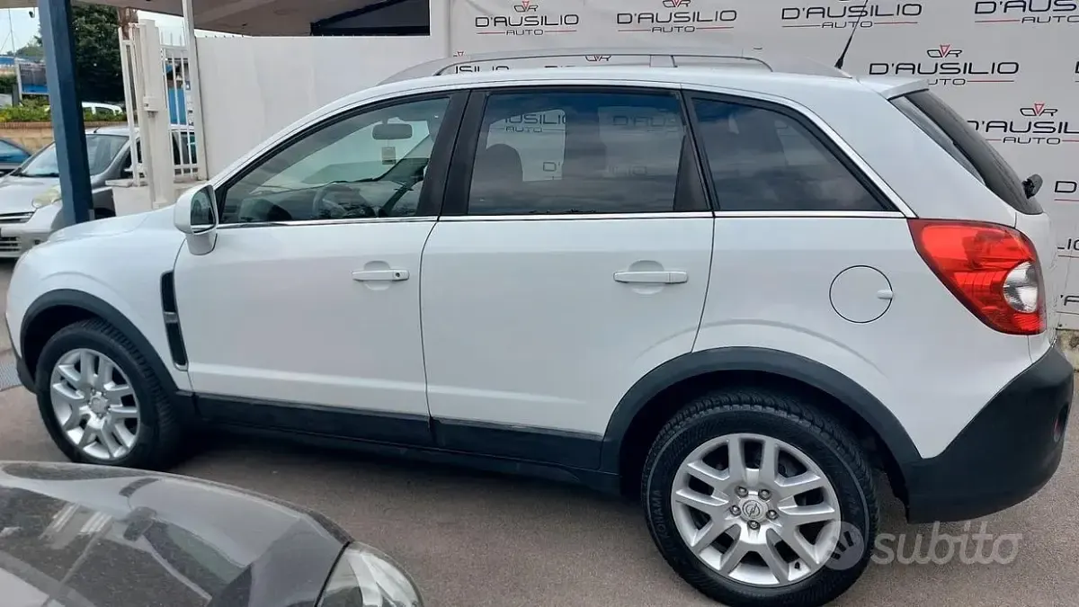 Usata Opel Antara 127 CV (93 kW) 2010 Bianco SUV