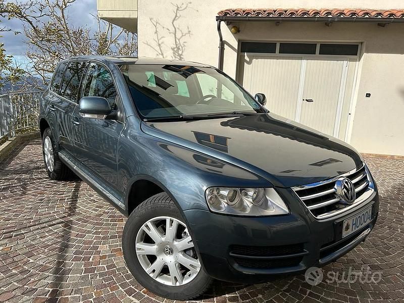 Grigio Usata 2006 VW Touareg SUV | 6300 € (Buon prezzo) - Immagine 1/4