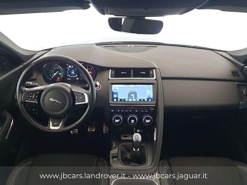 Usado Jaguar E-Pace R-Dynamic 150 CV (110 kW) 2019 Gris SUV
