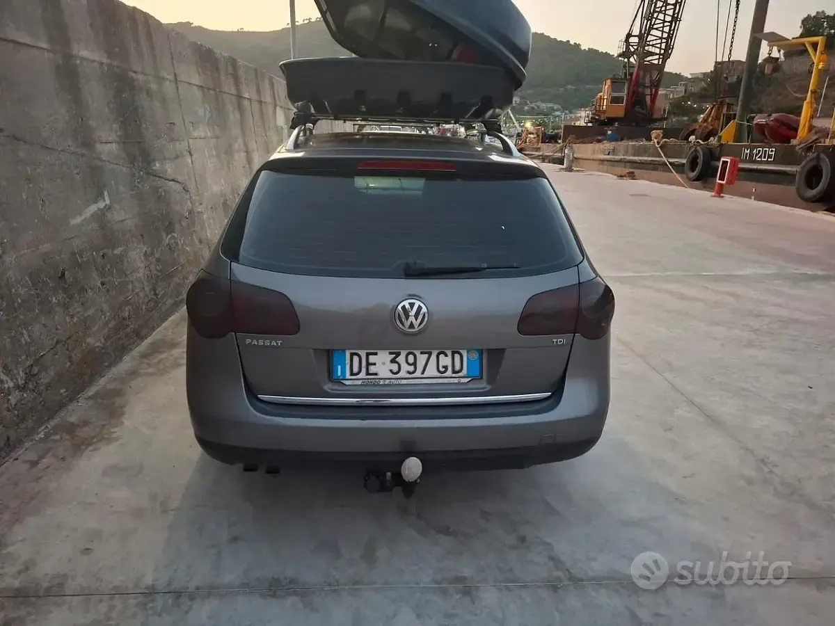 Usata VW Passat 105 CV (77 kW) 2006 Grigio Station wagon