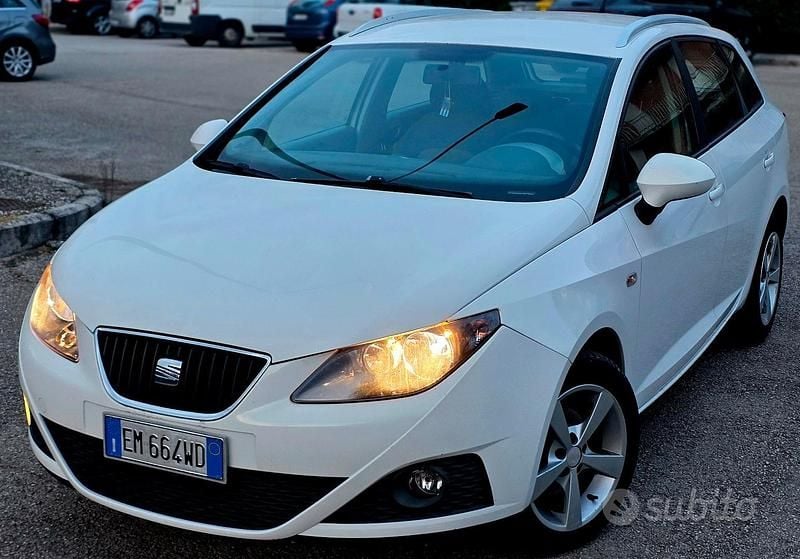 Usata Seat Ibiza ST 90 CV (66 kW) 2012 Bianco Station wagon