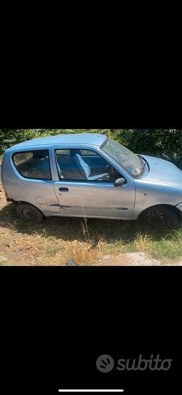 Usata Fiat 600 2000 Blu Berlina