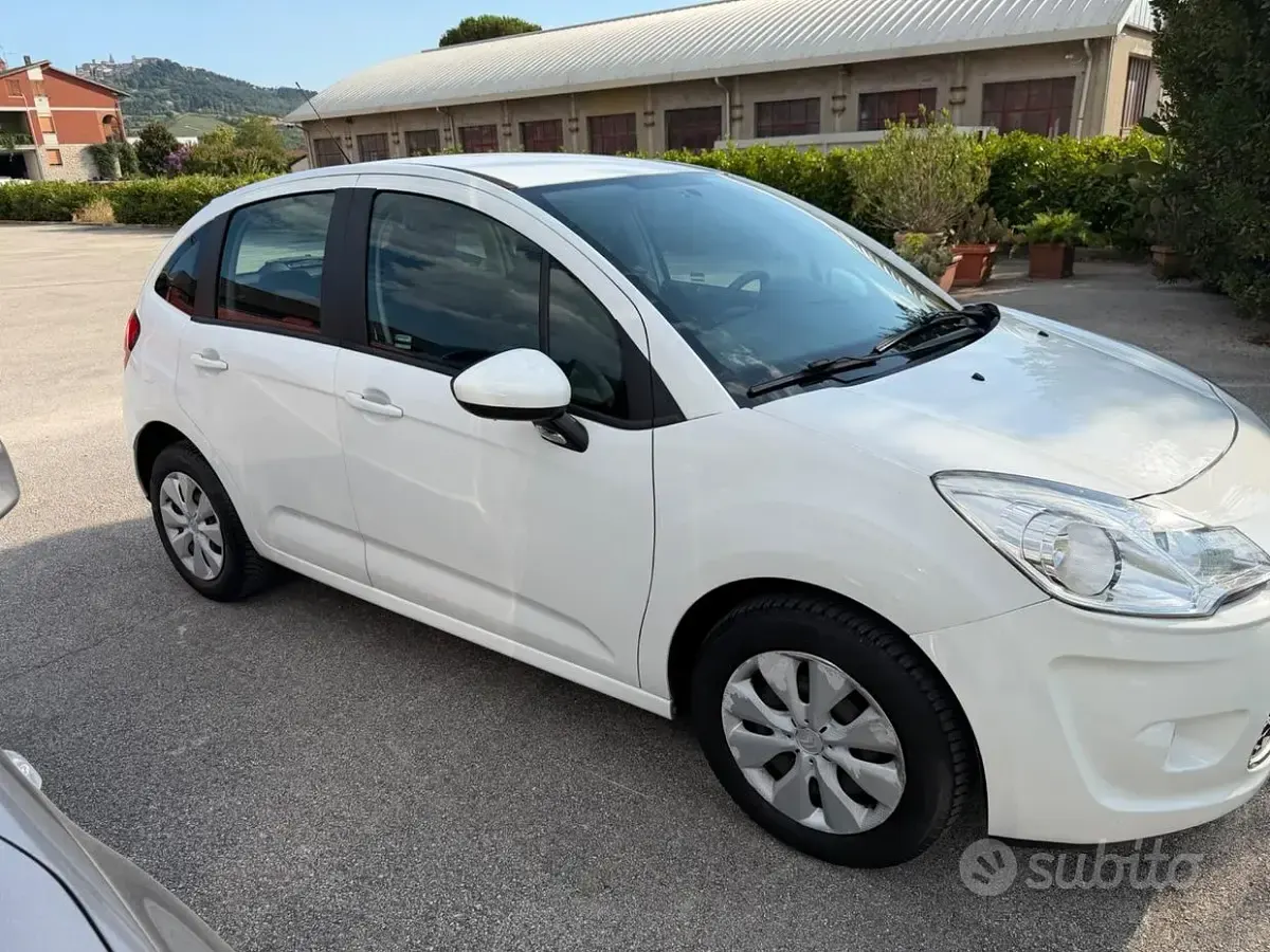 Usata Citroën C3 Exclusive 73 CV (53 kW) 2012 Bianco Coupé