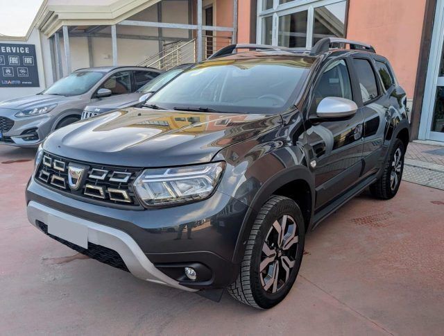 Usata Dacia Duster Prestige 116 CV (85 kW) 2021 Grigio moda SUV