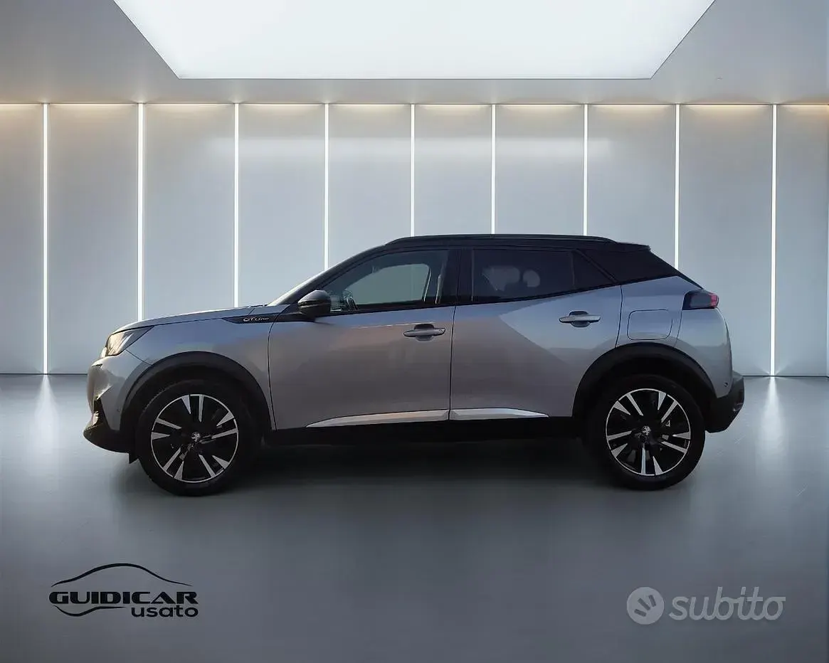 Usata Peugeot 2008 GT 131 CV (96 kW) 2020 Grigio metallizzato SUV