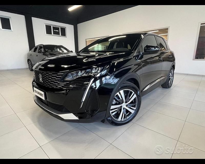 Nero Usata 2023 Peugeot 3008 Allure SUV | 22.500 € (Buon prezzo) - Immagine 1/4