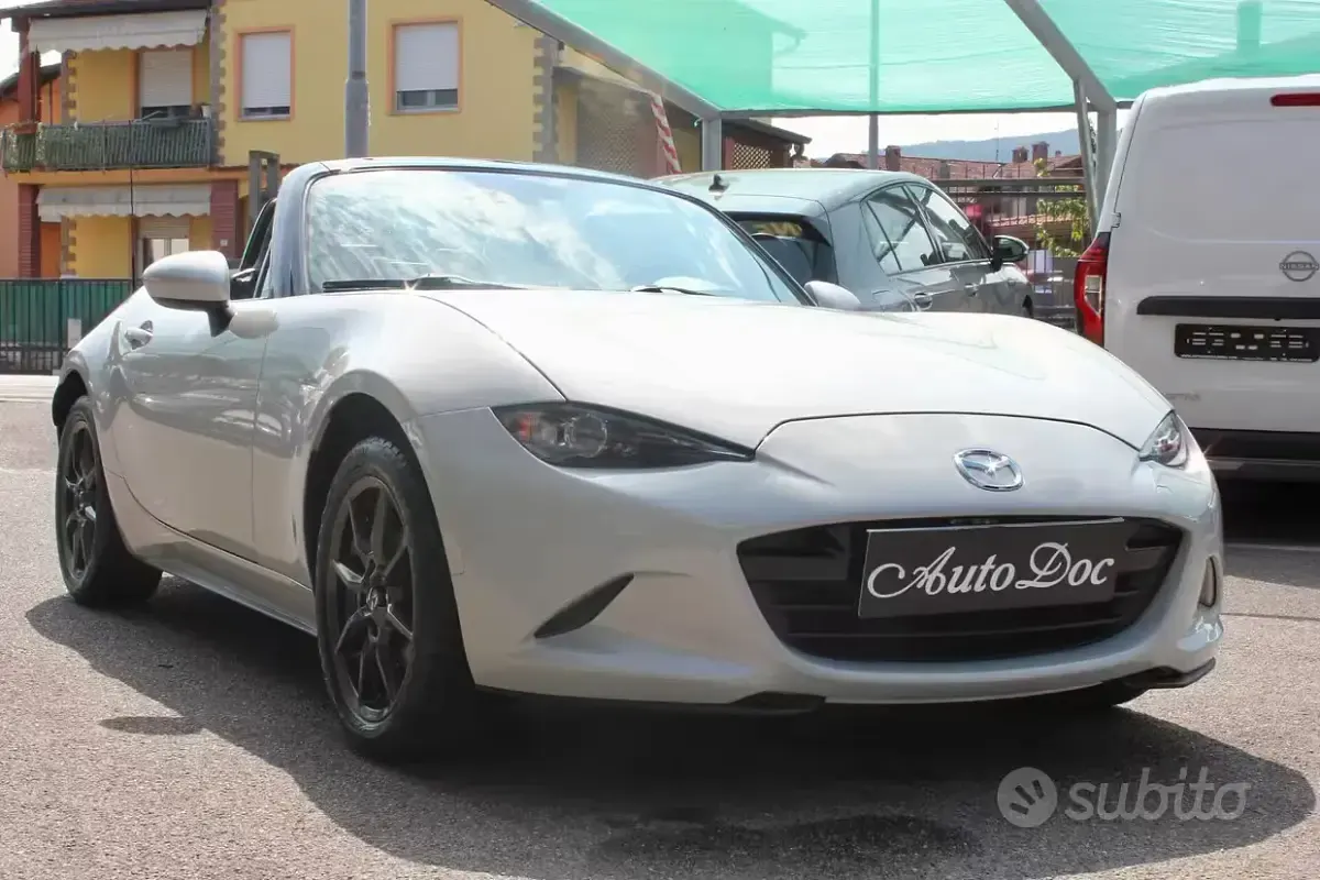 Usata Mazda MX5 131 CV (96 kW) 2016 Bianco Cabrio