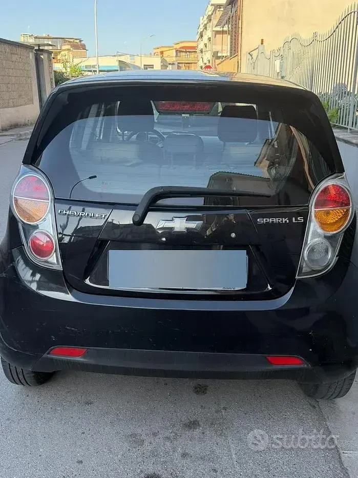 Usata Chevrolet Spark 68 CV (50 kW) 2012 Nero Utilitaria