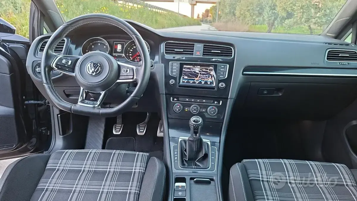 Usata VW Golf VII Highline 184 CV (135 kW) 2014 Nero Berlina