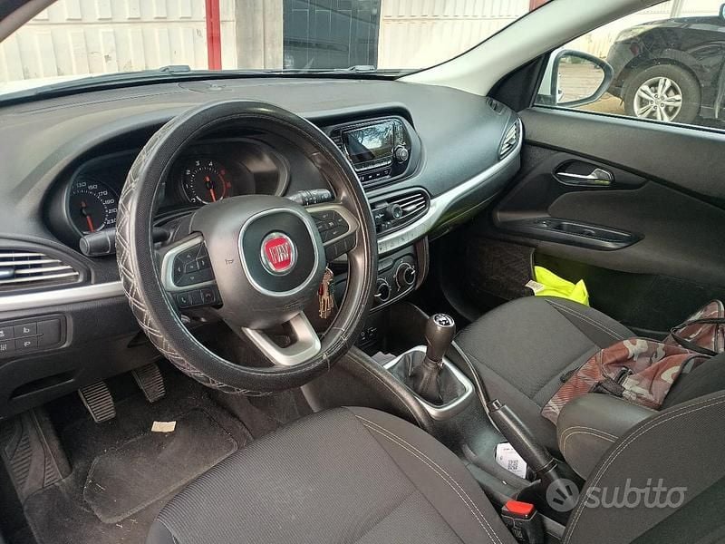 Usata Fiat Tipo Business 95 CV (69 kW) 2017 Bianco Station wagon