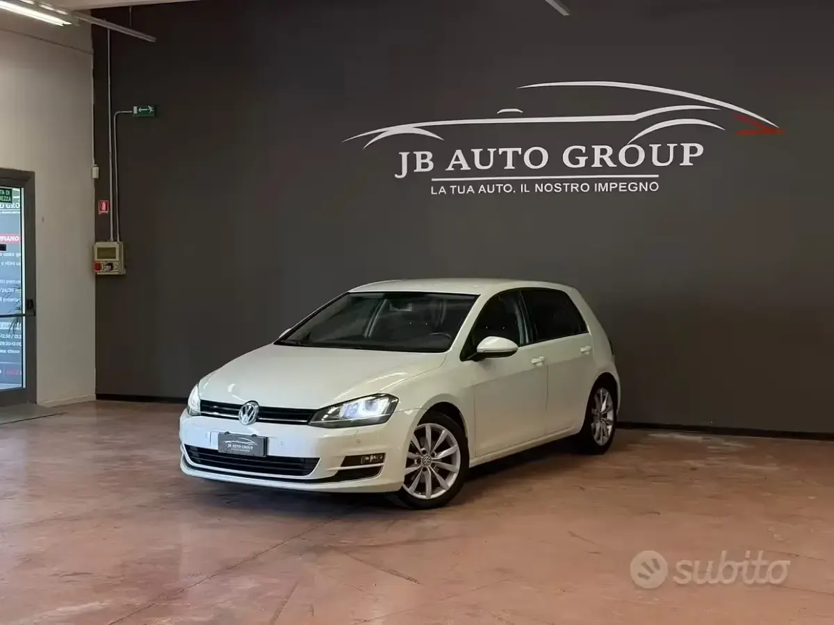 Usata VW Golf VII Highline 105 CV (77 kW) 2013 Bianco Berlina