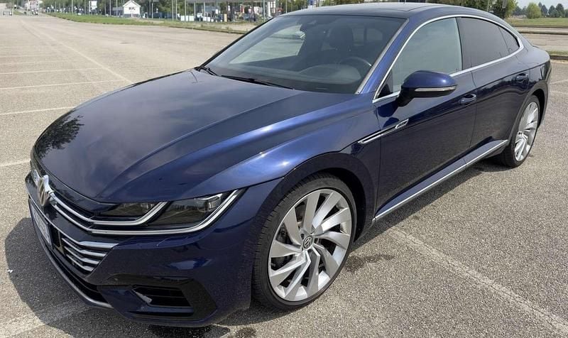 Usata 2018 VW Arteon R-line Plus Tre volumi | 23.900 € (Buon prezzo) - Immagine 1/4