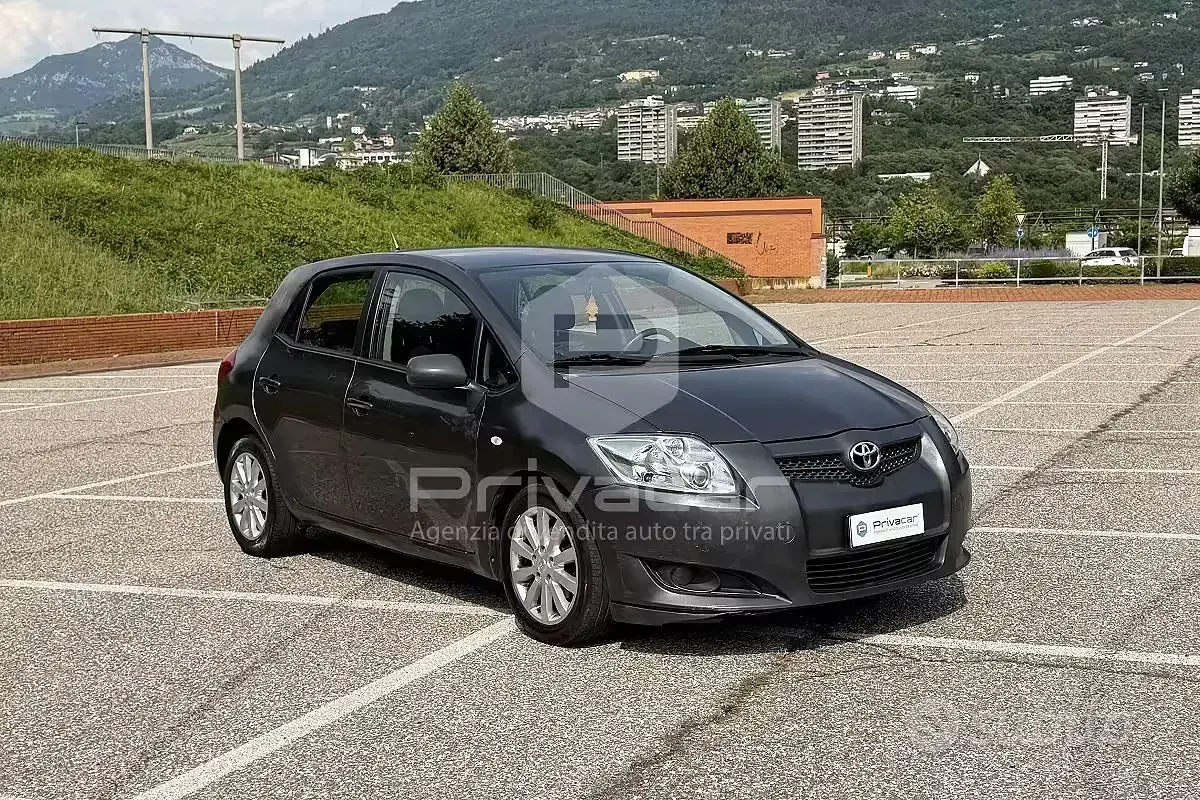 Usata Toyota Auris Sol 90 CV (66 kW) 2007 Grigio Utilitaria