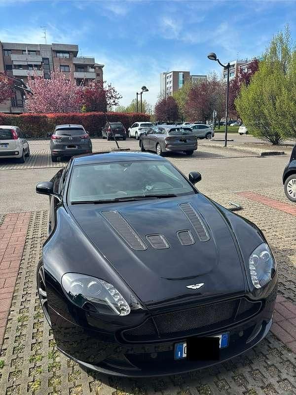 Usata Aston Martin V12 Vantage 574 CV (422 kW) 2015 Coupé
