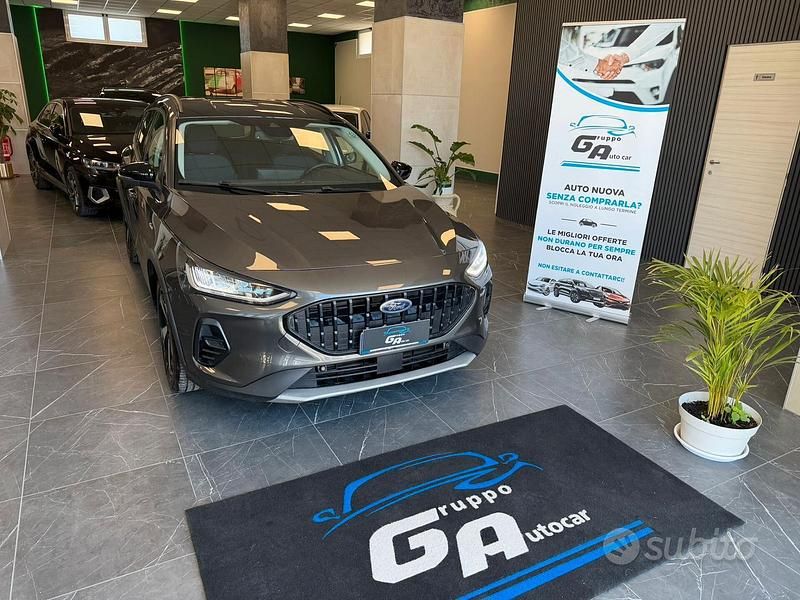 Usata Ford Focus 120 CV (88 kW) 2024 Grigio Station wagon