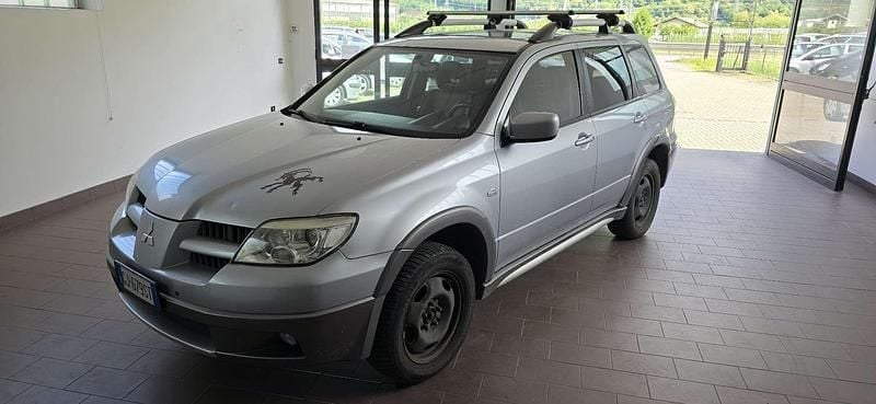 Usata 2005 Mitsubishi Outlander SUV | 3500 € - Immagine 1/4