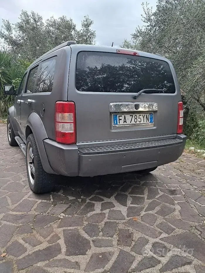 Usata Dodge Nitro 177 CV (130 kW) 2015 Grigio SUV