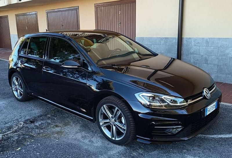 Usata VW Golf VII R-line 150 CV (110 kW) 2019 Berlina