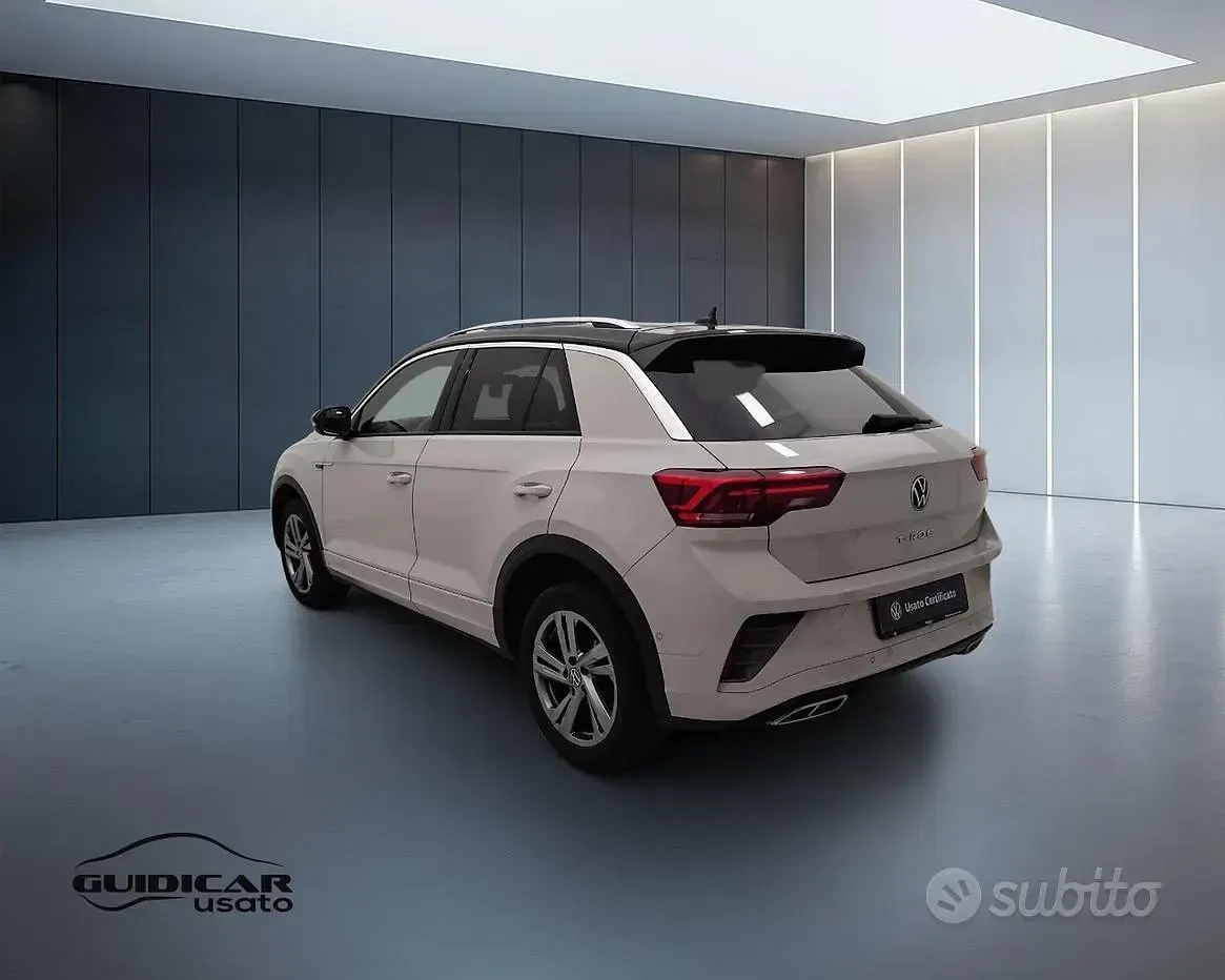 Usata VW T-Roc R-line 116 CV (85 kW) 2023 Beige SUV