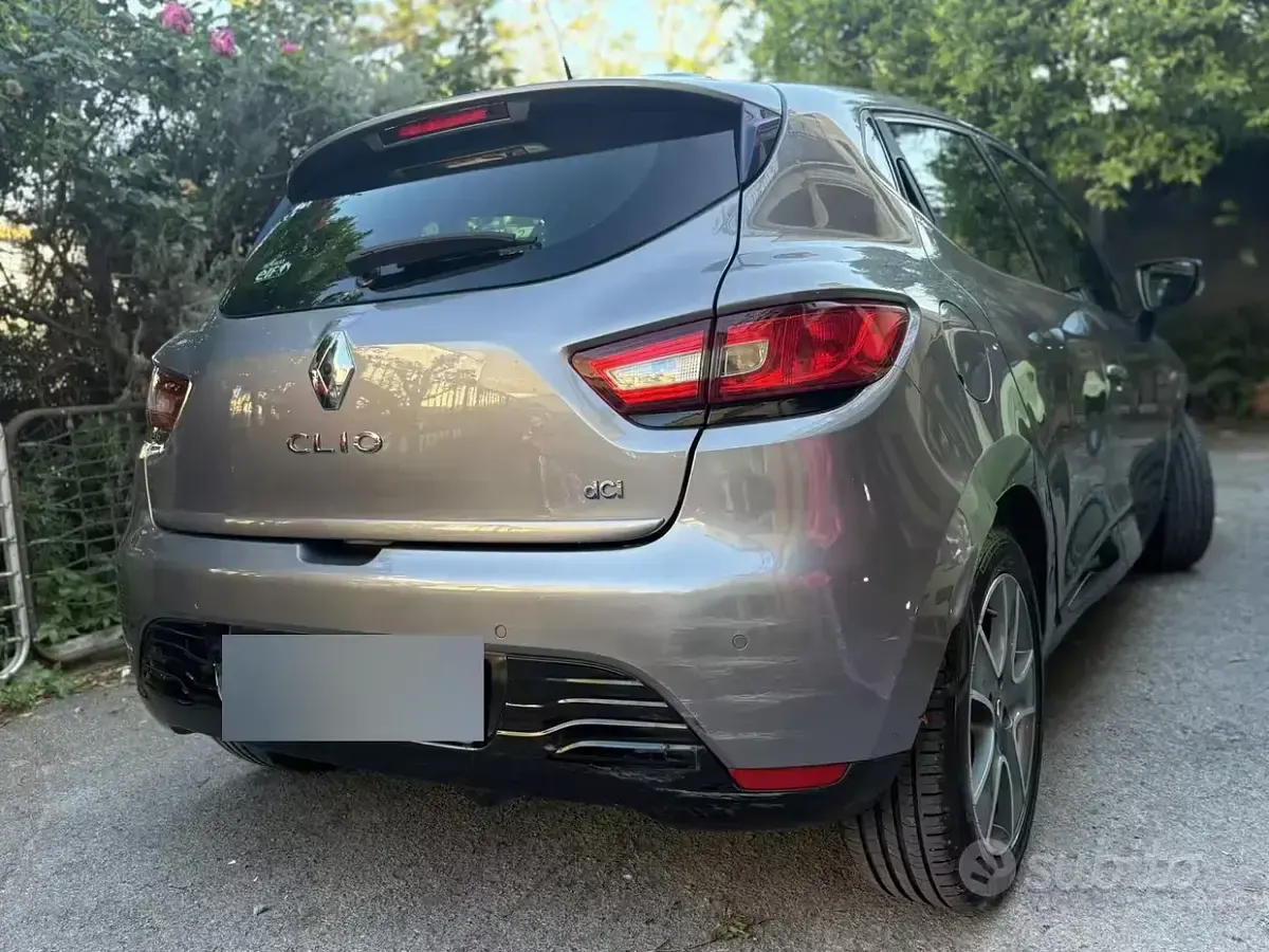 Usata Renault Clio IV 75 CV (55 kW) 2015 Grigio Berlina