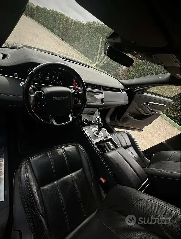 Usata Land Rover Range Rover evoque 180 CV (132 kW) 2020 Nero SUV