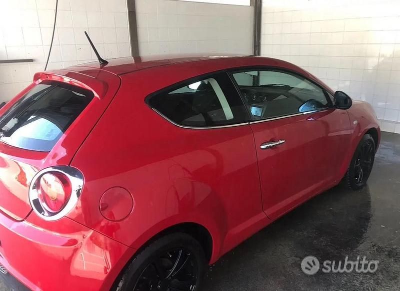 Usata Alfa Romeo MiTo 85 CV (62 kW) 2010 Rosso Utilitaria