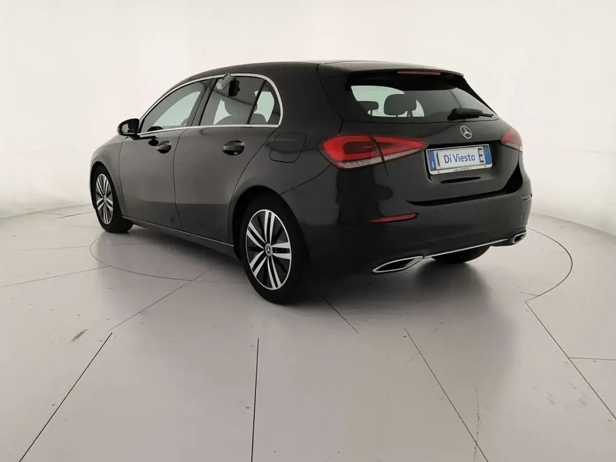 Usata Mercedes A180 116 CV (85 kW) 2021 Other Berlina