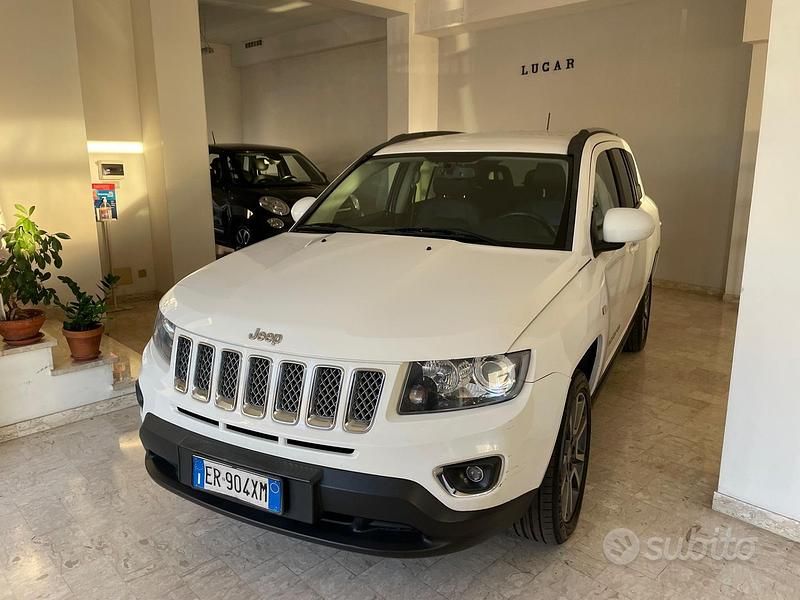 Bianco Usata 2013 Jeep Compass Limited SUV | 7990 € (Buon prezzo) - Immagine 1/4