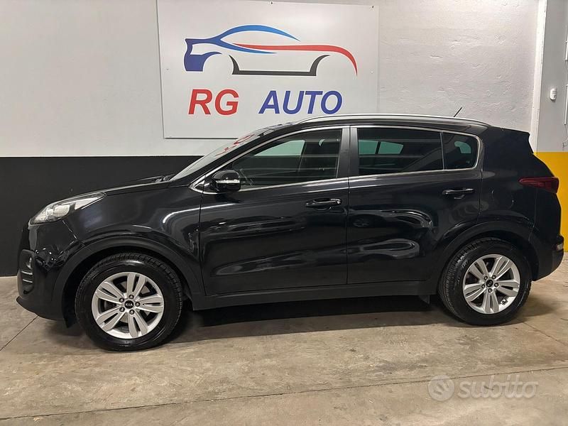 Usata Kia Sportage Active 115 CV (84 kW) 2017 Giallo SUV