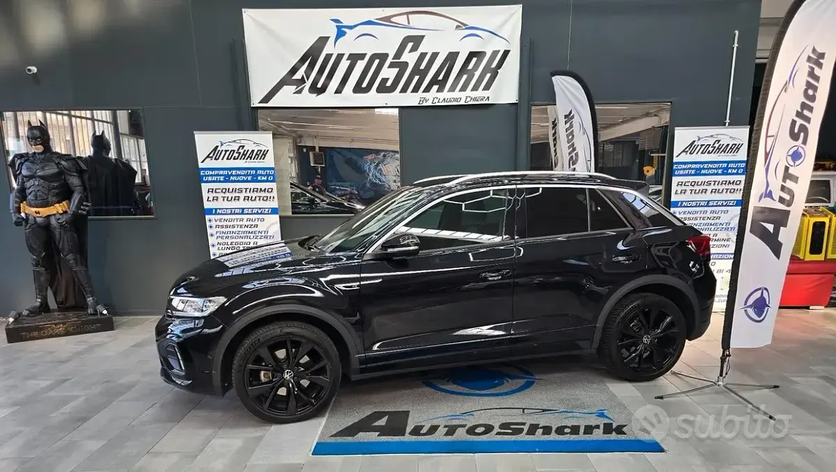 Usata VW T-Roc R-line 150 CV (110 kW) 2022 Nero SUV