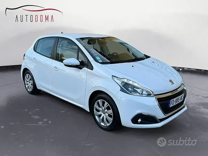 Usata Peugeot 208 Active 82 CV (60 kW) 2019 Bianco Utilitaria