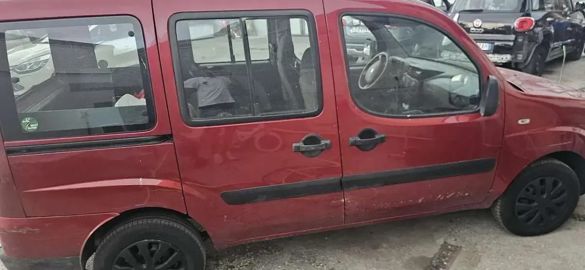 Usata Fiat Doblò Active 103 CV (75 kW) 2009 Other Monovolume