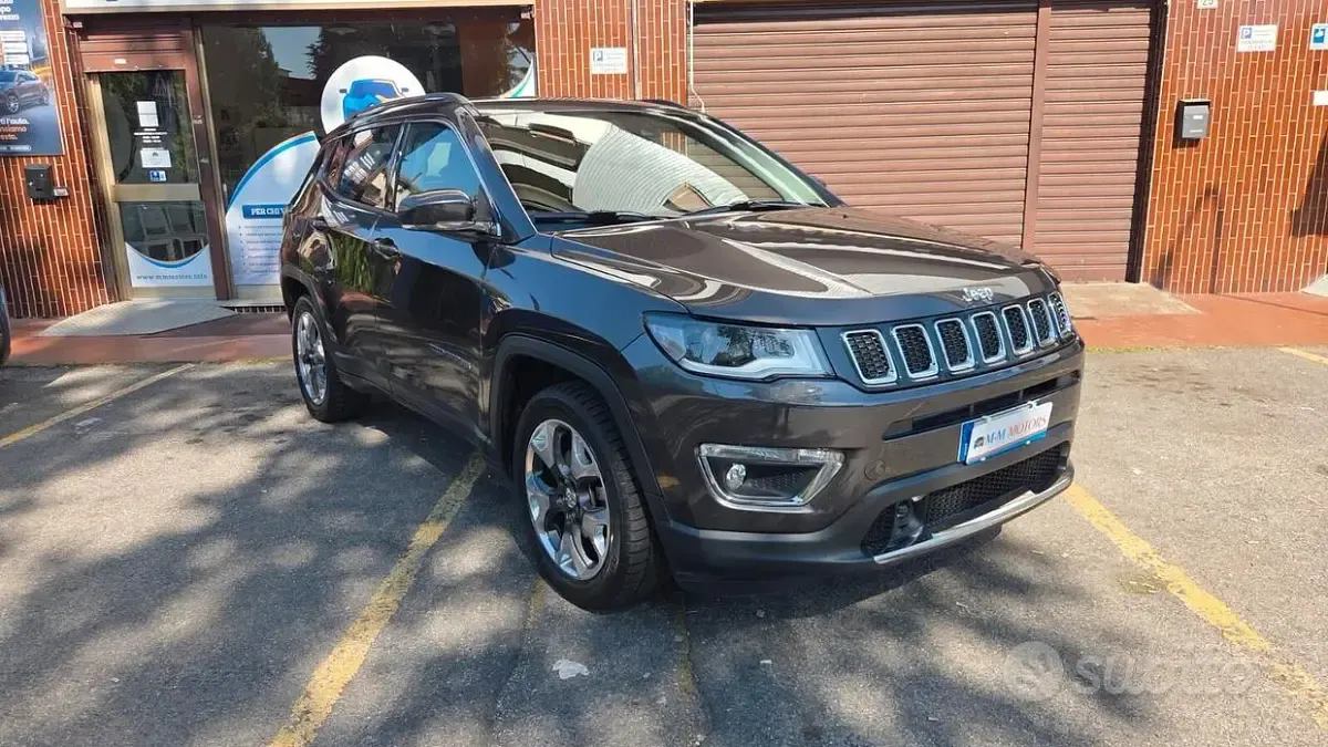 Usata Jeep Compass Limited 140 CV (102 kW) 2019 Grigio SUV