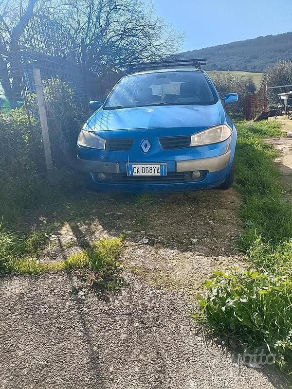 Usata Renault Mégane 2001 Blu Berlina