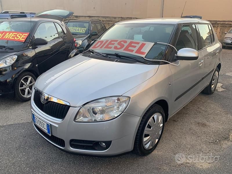 Usata Skoda Fabia 80 CV (58 kW) 2011 Grigio Berlina