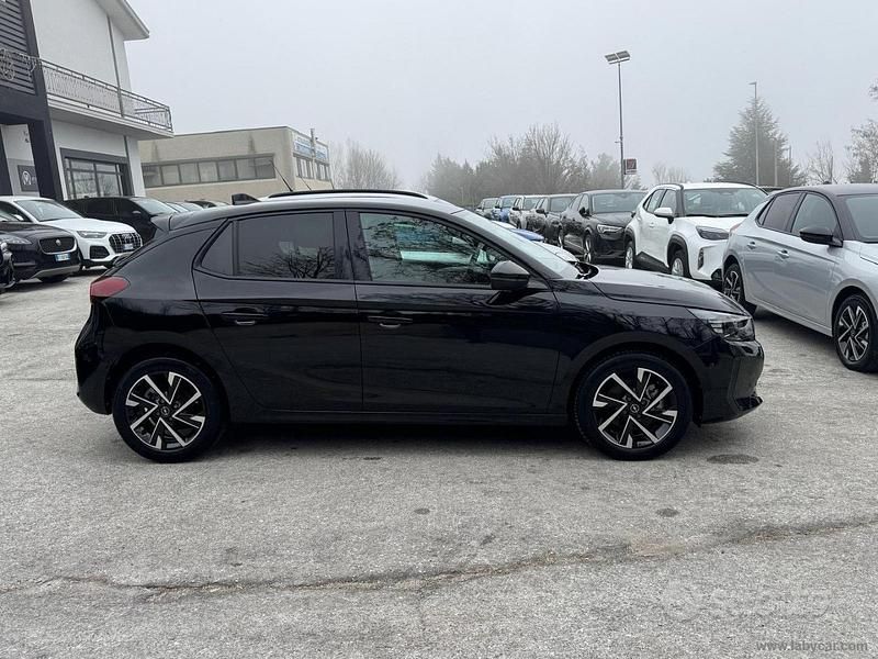 Usata Opel Corsa 101 CV (74 kW) 2025 Nero Utilitaria